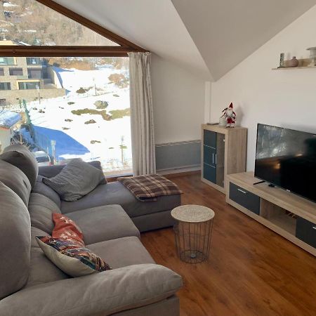 Els Esquiadors Llorts Apartment Luaran gambar