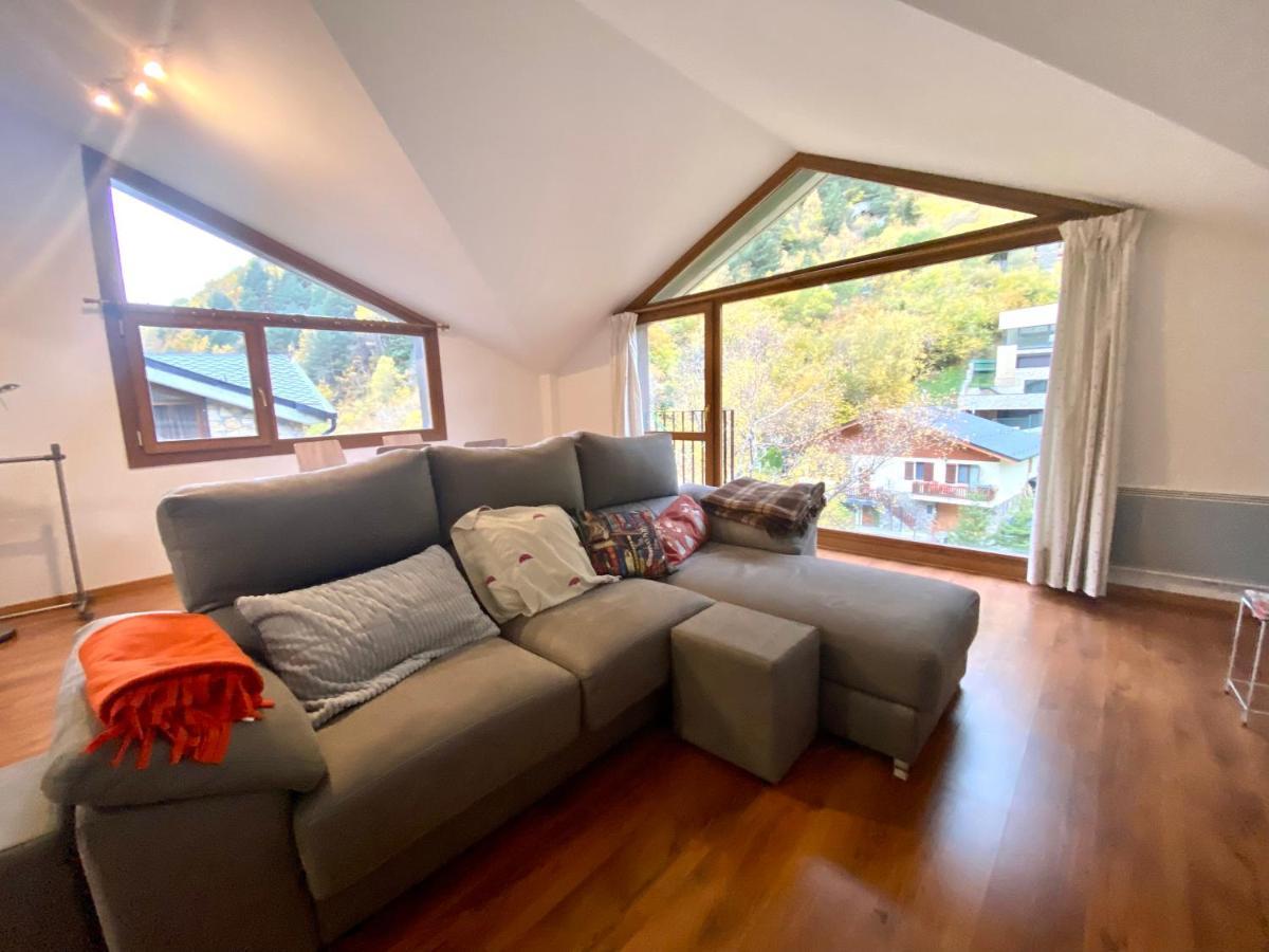 Els Esquiadors Llorts Apartment Luaran gambar